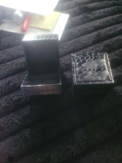 2 ring boxes hard