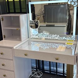 Hello Kitty Vanity On Sale |Impressions 