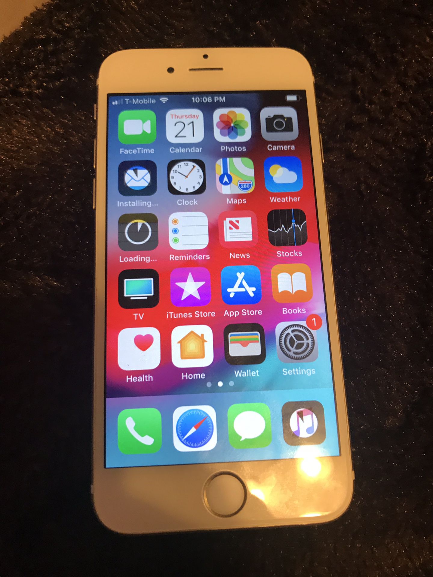 Apple iPhone 6 16GB Gold Factory Unlocked Any company
