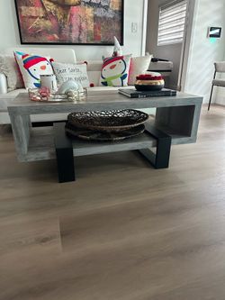 Wood Coffee table