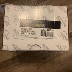 2000-2001 Infiniti I30 Front Wheel Hub 