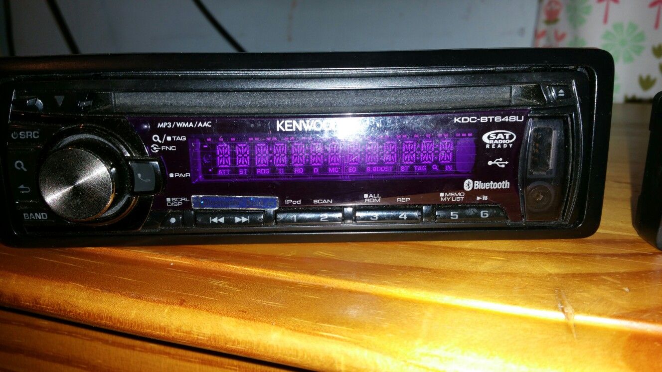 Kenwood KDC BT648U car stereo head deck