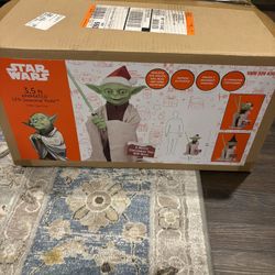 Yoda animatronic