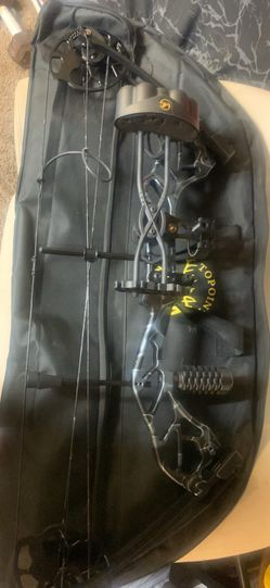 Compound bow 27 to 31 inch length. Up to 70 pound draw weight 65% let off.