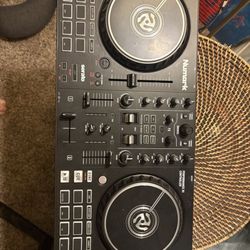 Dj Mixing Board Set Up