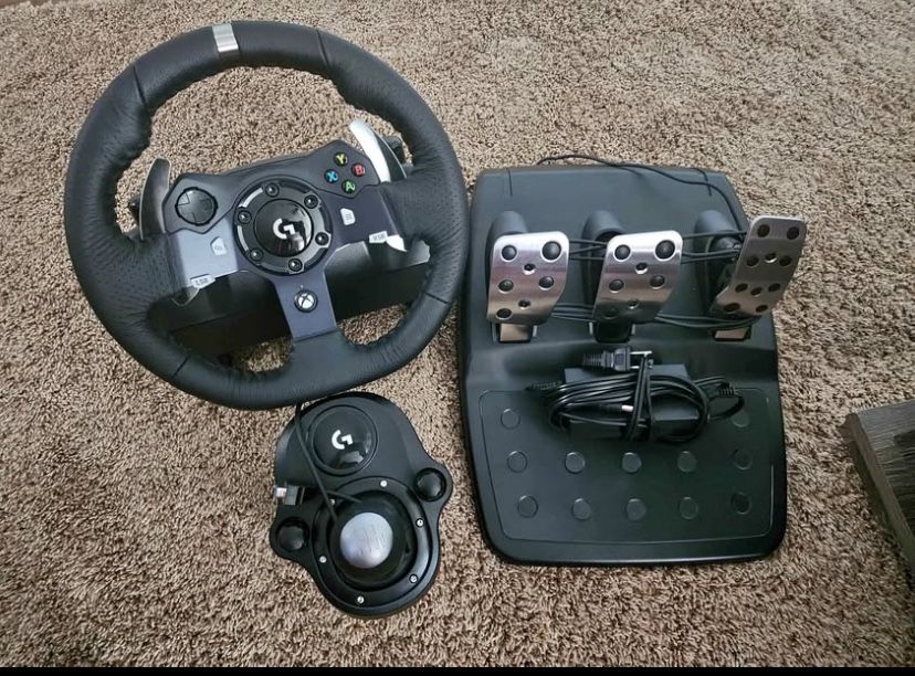 Logitech G92 Sim Racing Wheel 