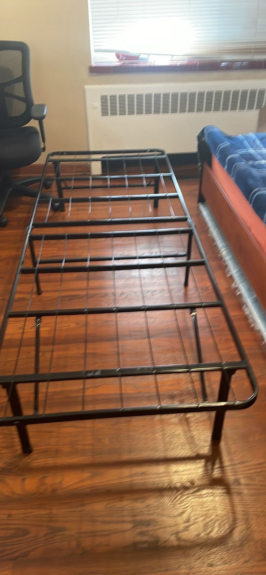 Twin-Sized Foldable Metal Bed