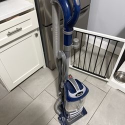 Shark Vacuum 