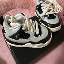 Jordan 4 Retro Baby