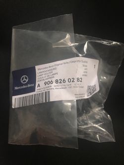 Mercedes park lamp bulb socket OEM A9068260282