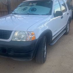 2005 Ford Explorer