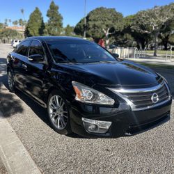 2015 Nissan Altima SV 
