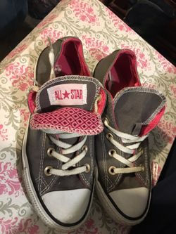 Converse size 6 super cute