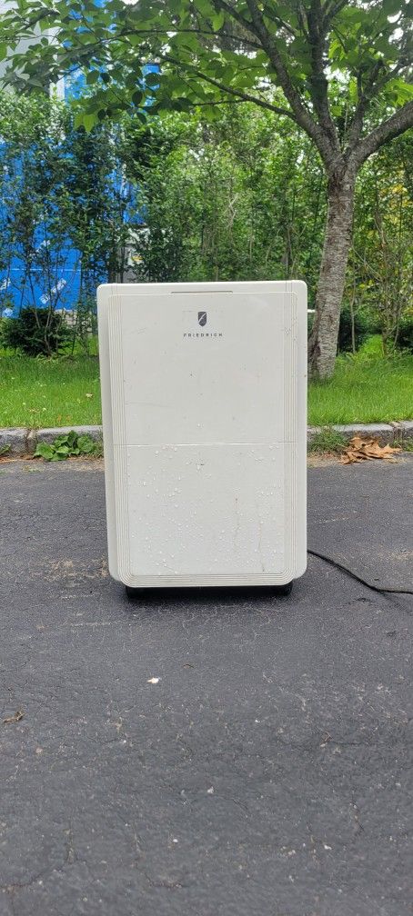 Friedrich 25-Pint Dehumidifier w/ Built-In Drain Pump - Great Condition