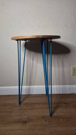 Round Wood Side Table with Hairpin Legs