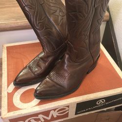 Cowboy - Acme.  Made In USA.  Size 10