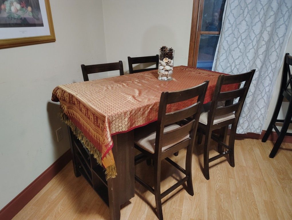 Table And Chairs