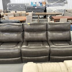 Incomplete Leather power Reclining Sofa