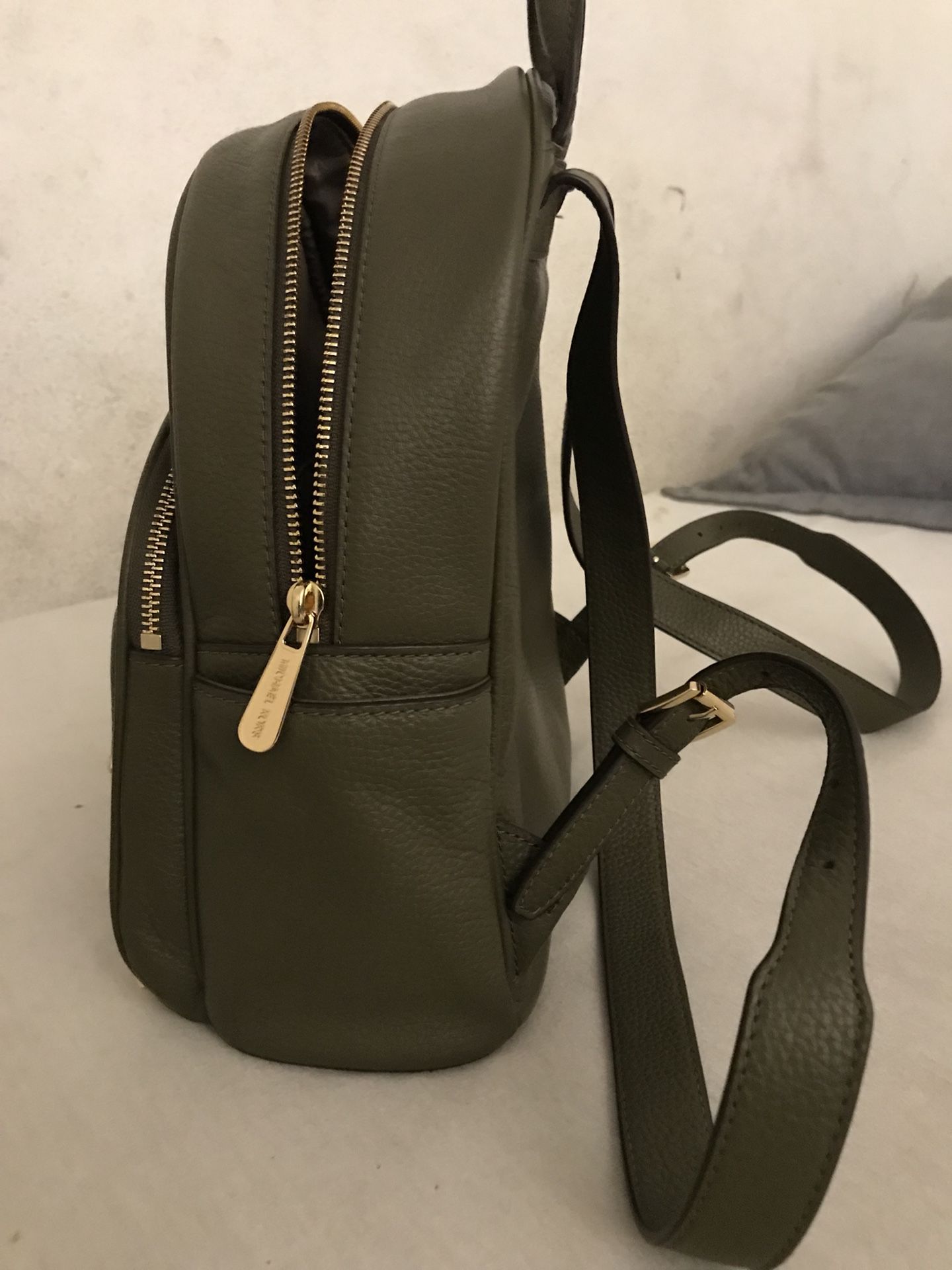 Michael kors backpack olive green cheap