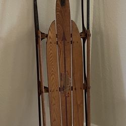 Vintage Sled 🛷 