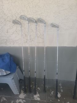 Cougar x cat golf irons clubs 3,,5,6,7,pw all in good condition