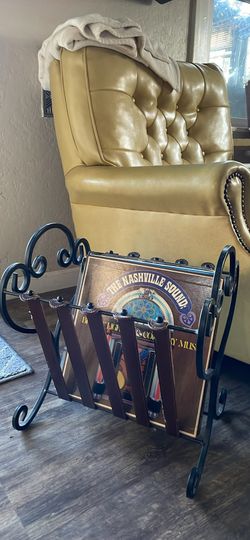 Iron vintage magazine holder