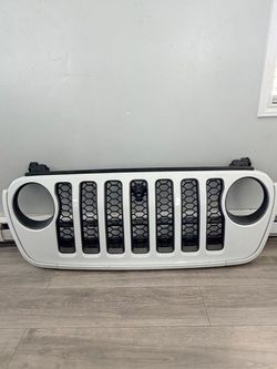 OEM White Front Grille For 18-26Wrangler JL JT With Camera Hole