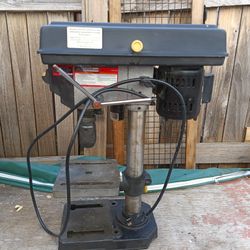 Central Machinery 8" Drill Press w Keyless chuck120V 60hz 1/3 HP