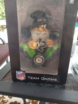 11inch SEAHAWKS GNOME NIB