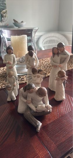 Willow Tree Figurine Collection – 7 Pieces