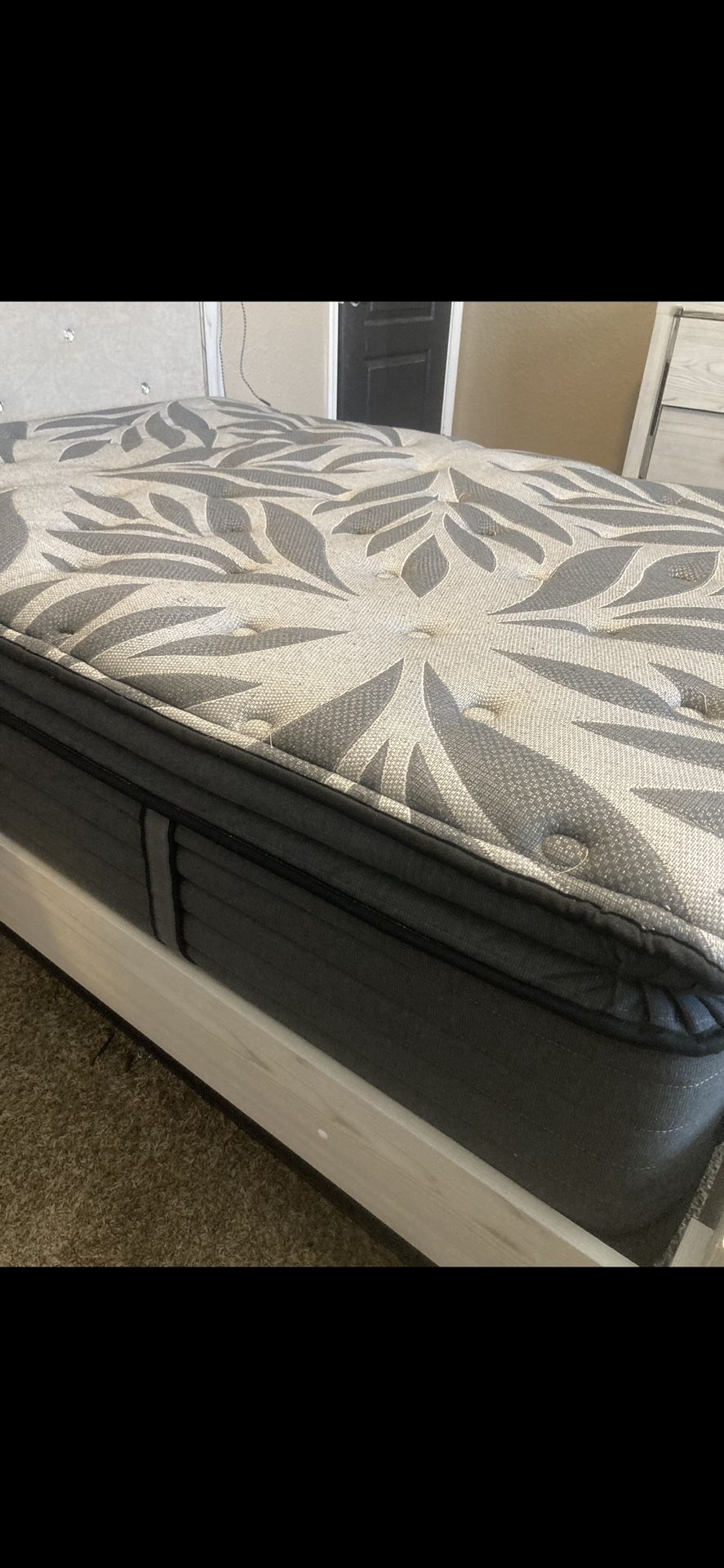 Selling Full Size mattress