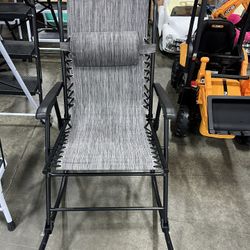 Outdoor Rocking Chair / Mecedora al aire libre