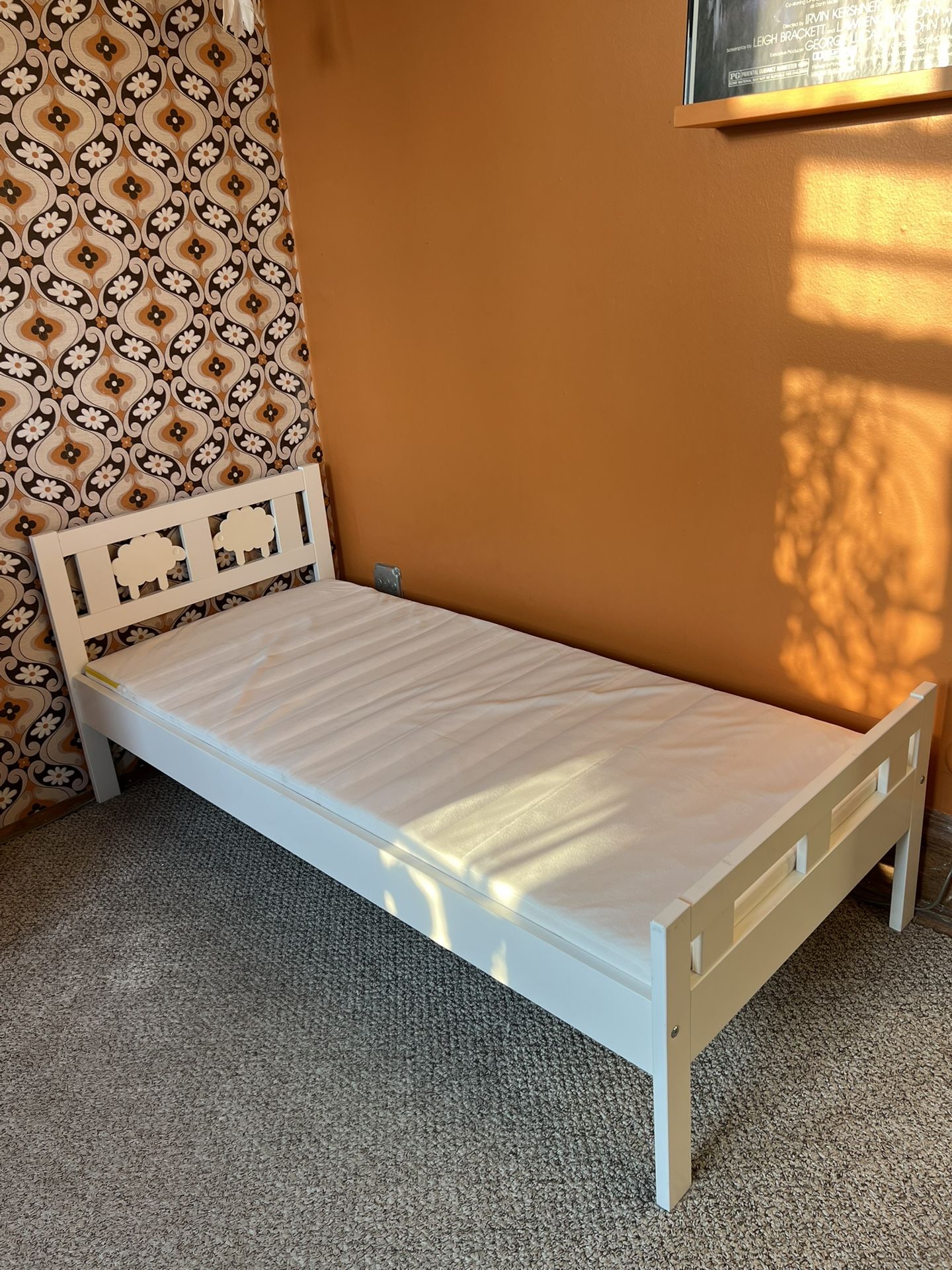 IKEA Children Bed-frame (ca. 3-7 years) + mattress