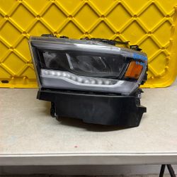 Dodge Ram 1500 Left Headlight 2019 2020 2021 2022 2023 2025