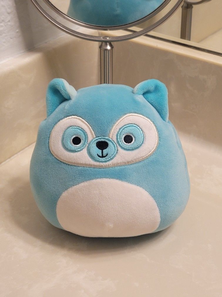 Squishmallows Lance the Lemur Plush