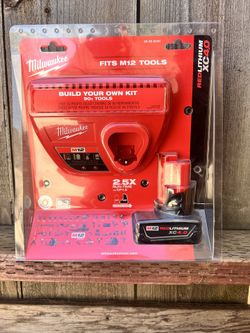Milwaukee M12 Batteries Kit