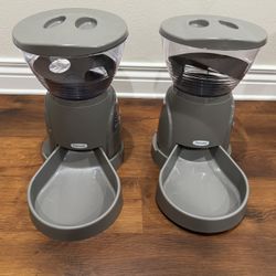 Automatic Pet Feeders