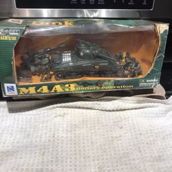 1999 New Ray M4A3 Tank Set Battery Operation Die-cast New In Box