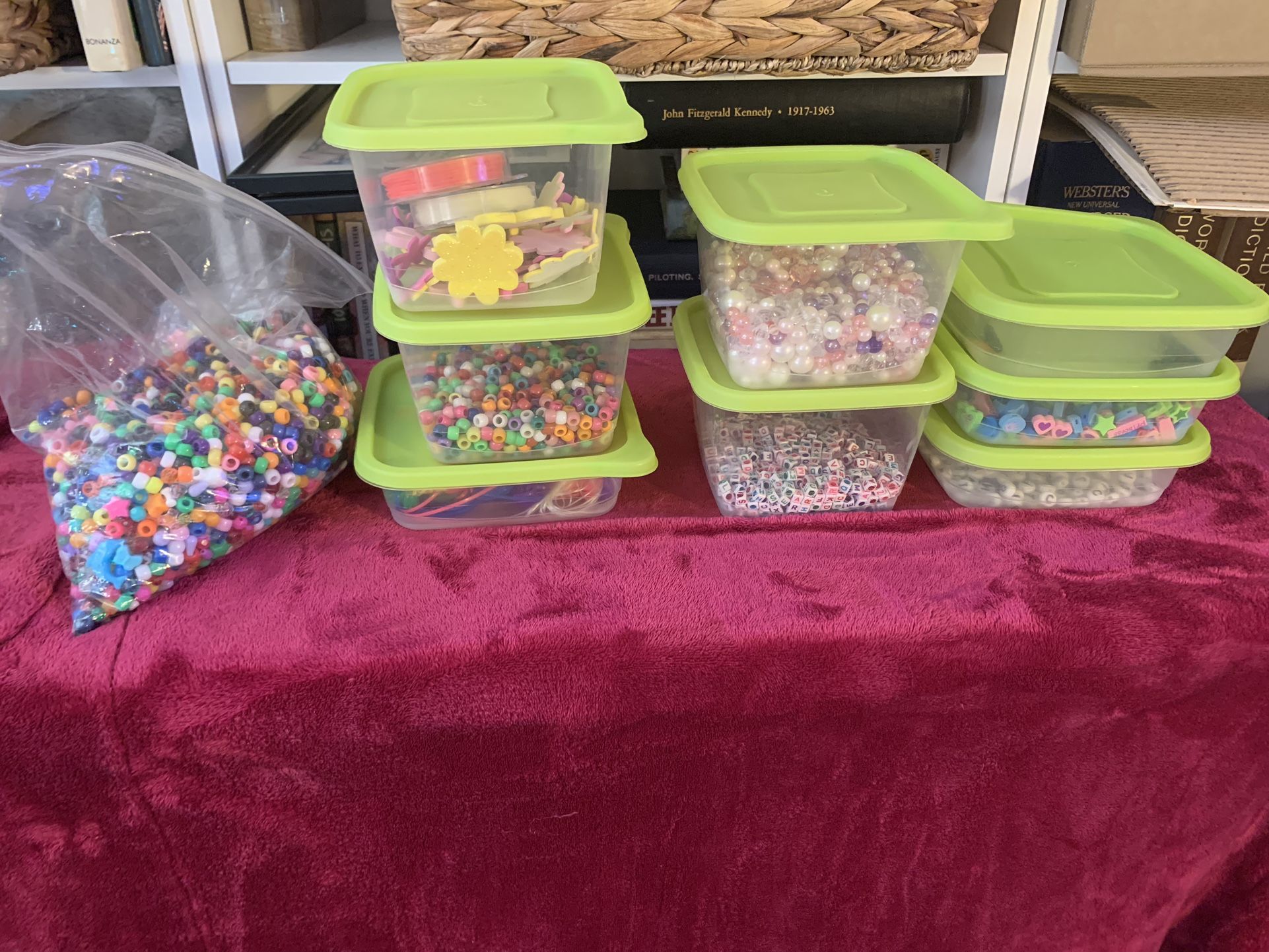 Arts & Craft Beads