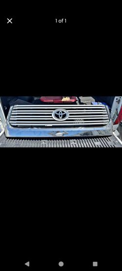 Toyota grill