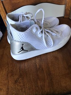 Jordan’s SZ 8 like new