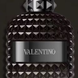 Valentino uomo born in roma