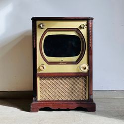 Vintage Midwest Television 