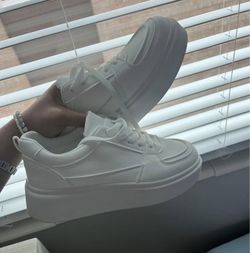 White Unbranded Sneakers Size 9