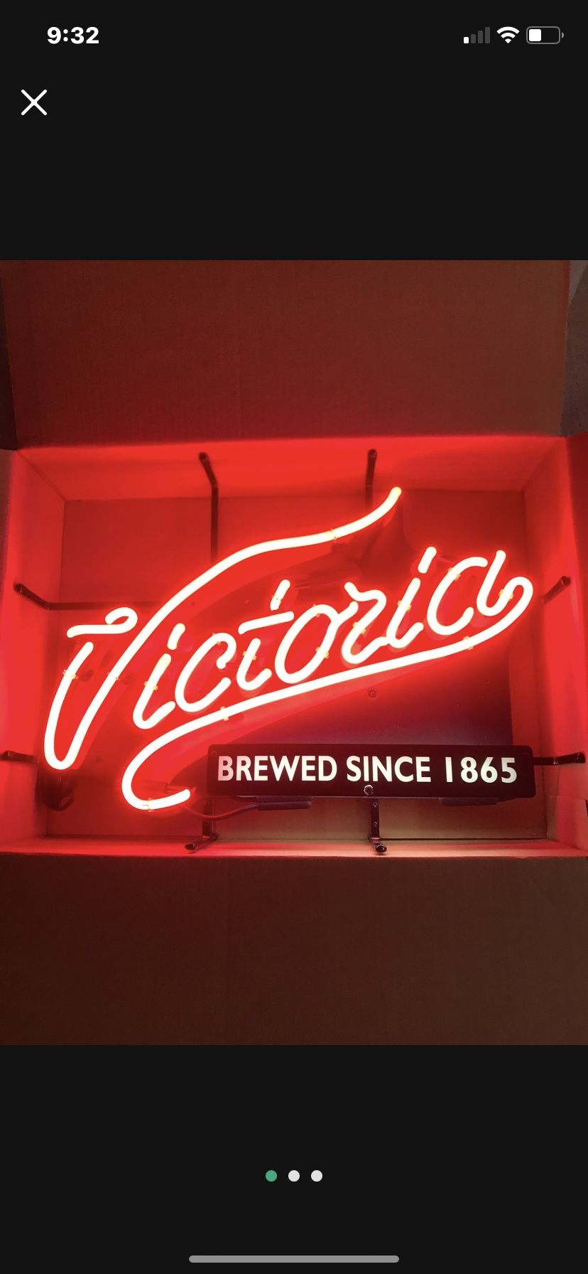 Victoria Neon Sign