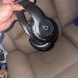 Beats Studio Pro