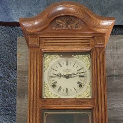 D&A Chiming Wall Clock
