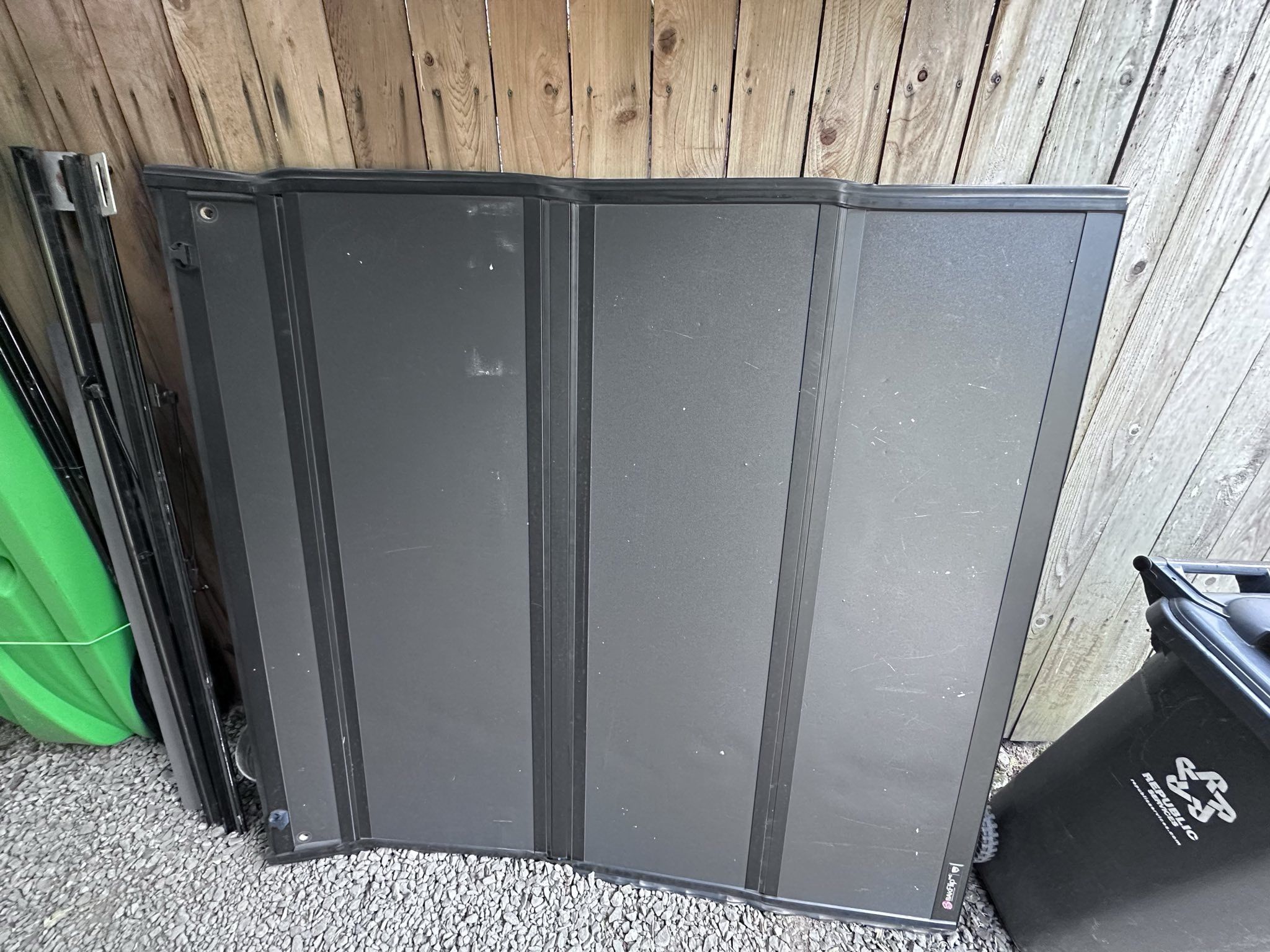 Toyota Tundra Tonneau Cover Bakflip MX4