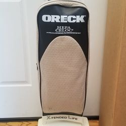 NEW cond ORECK. COMMERCIAL,  COMMERCIAL VACUUM WITH AMAZING POWER SUCTION  , WORKS EXCELLENT  , IN THE BOX 