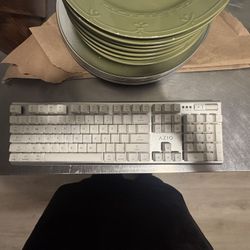 AZIO Keyboard “does NOT work”⛔️